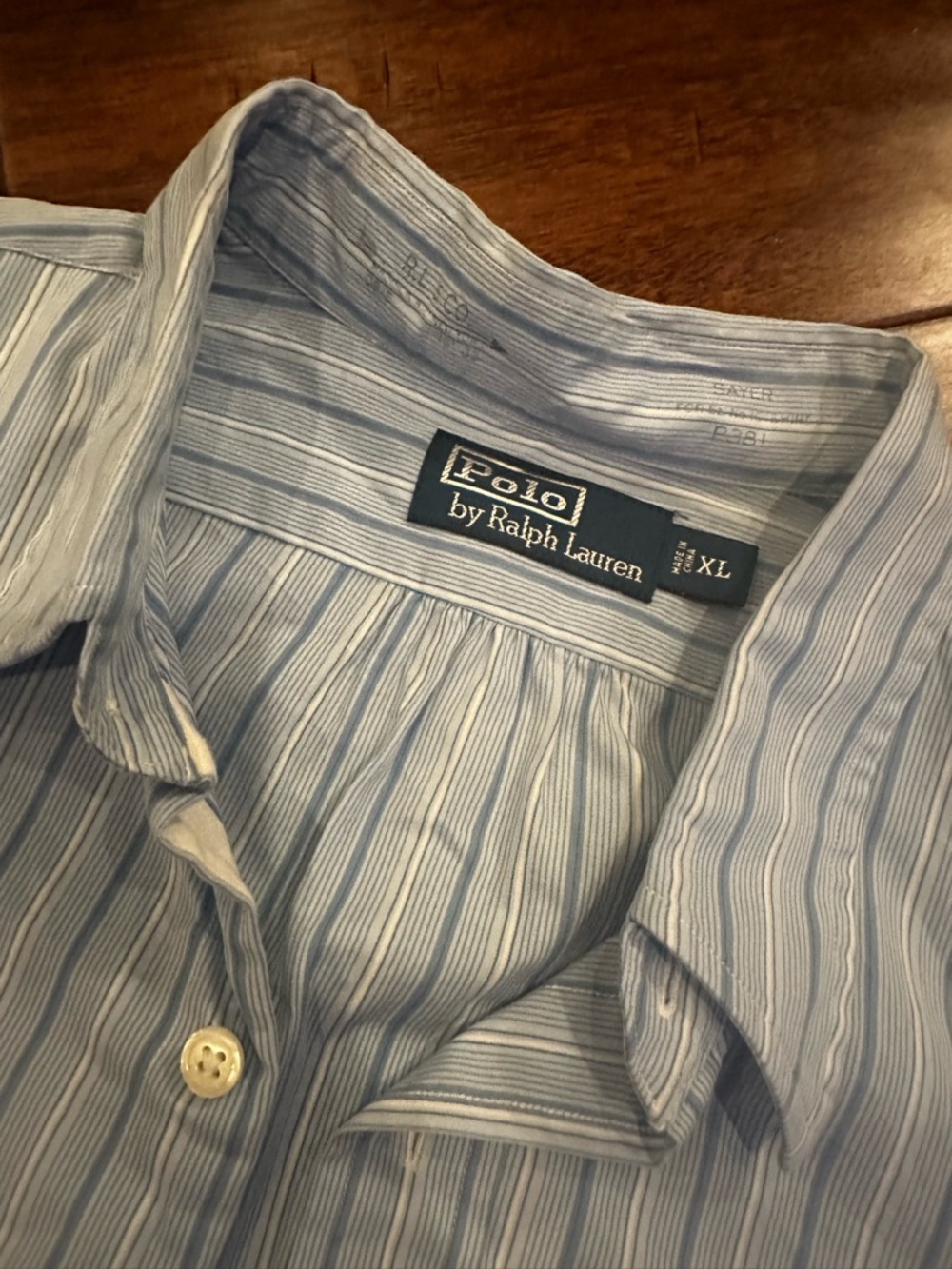 Ralph Lauren Custom Fit Men's Blue Stripe Button-Up Shirt - Picture 3 of 3